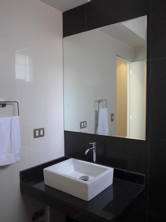 Spacious Apartment In Miraflores Lima Chambre photo